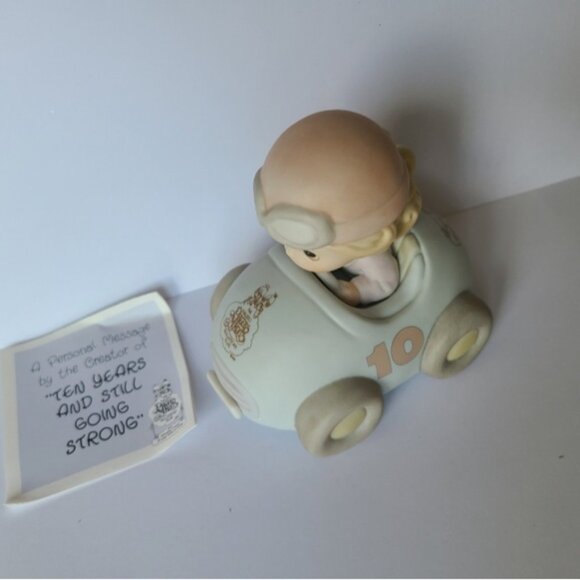 Vintage Precious Moments Collectors Club 10 Year Old Car Collectible Figurine - Picture 3 of 13